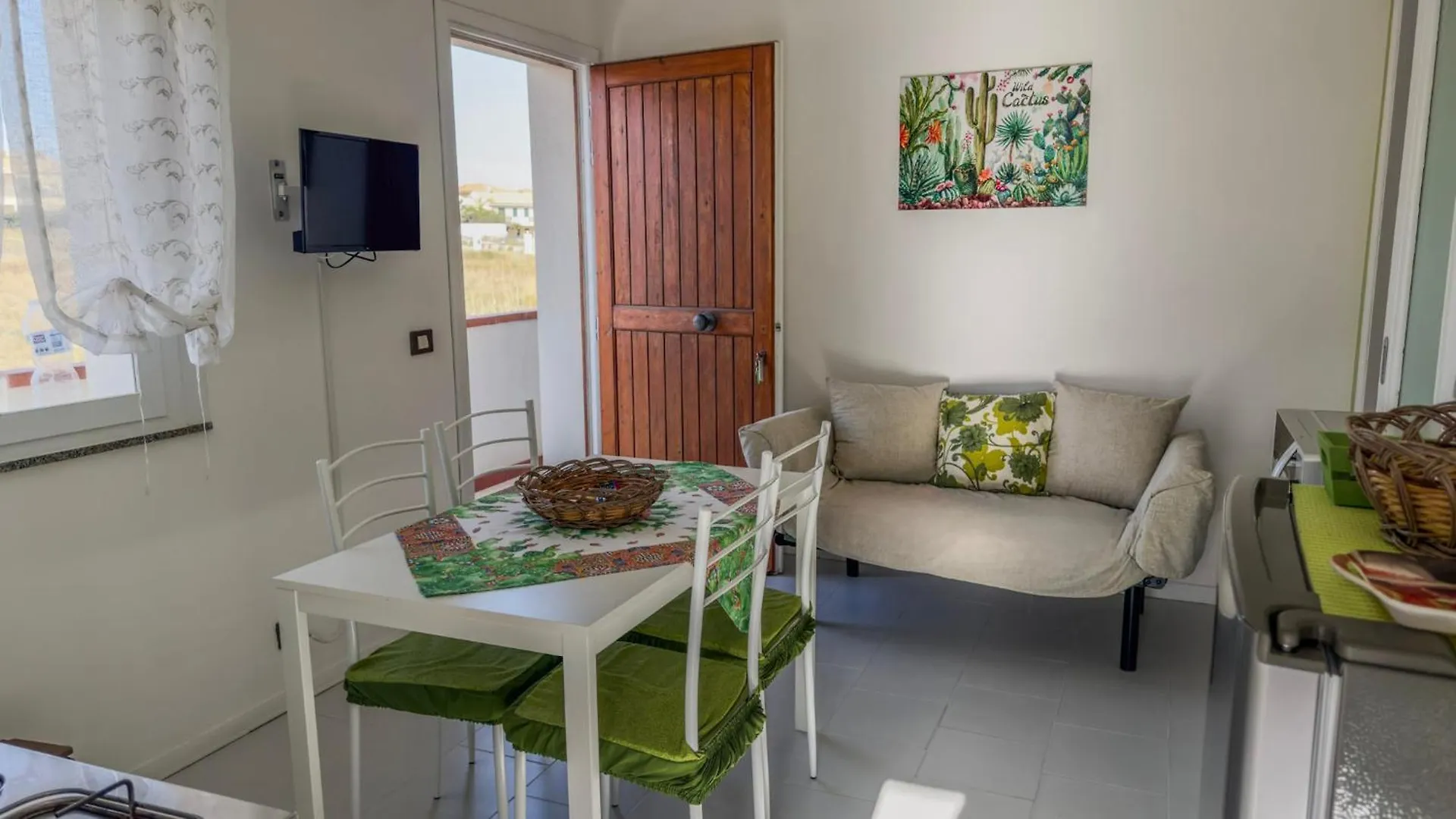 マリーナ・ディ・ラグーザGreenmarine Apt With Sea-View Terraceアパートメント